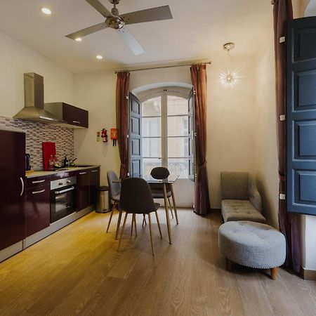 Jean De Valette Boutique Living Apartment Valletta Bagian luar foto